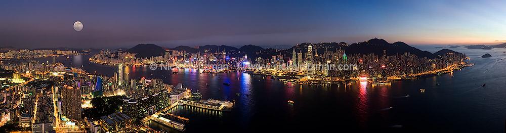 090821-5011-19 <i>Hong Kong Island #3</i>