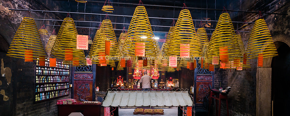 100126-5755-59 <i>Tin Hau Temple</i>