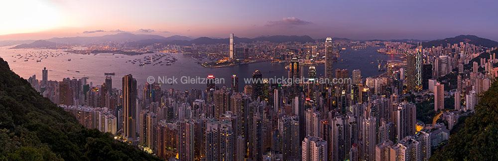 110705-2615-23 <i>Victoria Harbour #5</i>