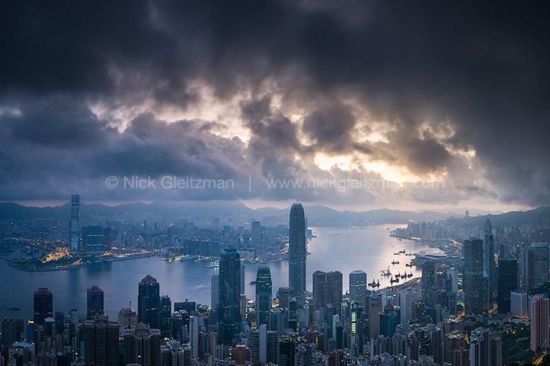 110723-3223-26 <i>Hong Kong</i>