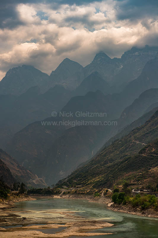 130322-7266 <i>Tiger Leaping Gorge</i>