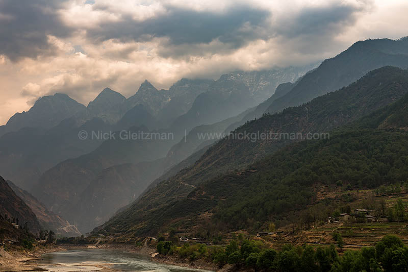 130322-7267 <i>Tiger Leaping Gorge</i>