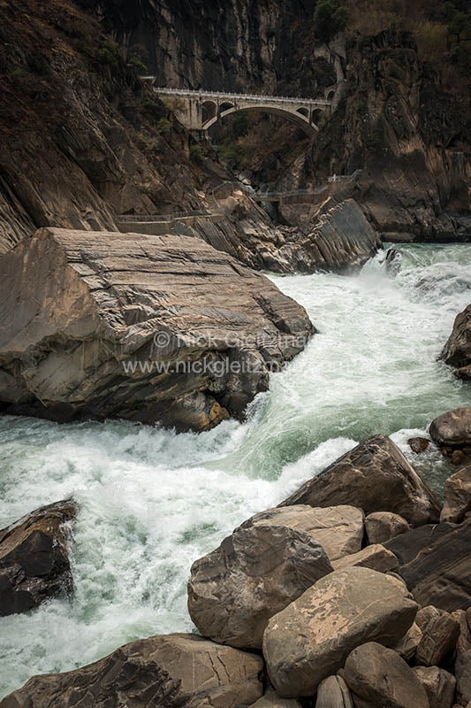 130322-7304 <i>Tiger Leaping Gorge</i>