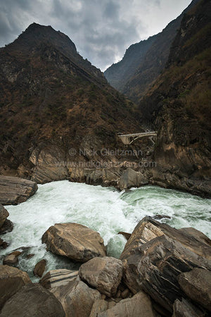 130322-7327 <i>Tiger Leaping Gorge</i>