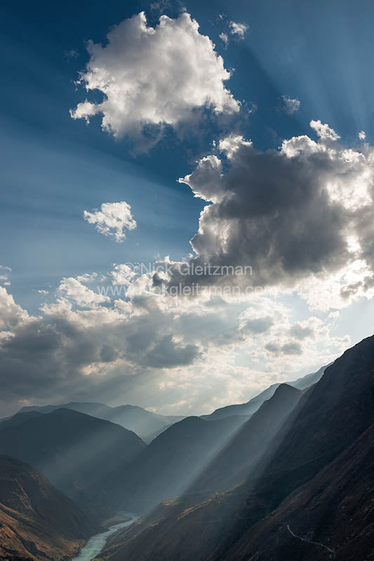 130331-8900 <i>Jinsha (Yangtze) River</i>
