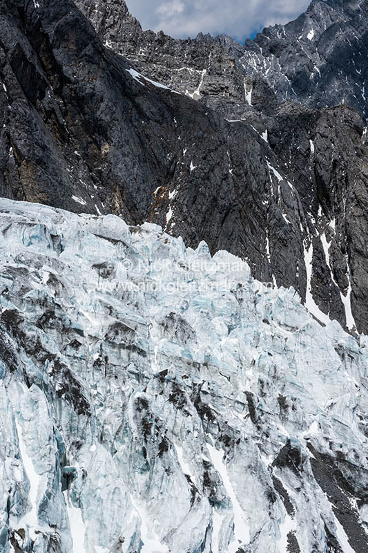 130401-9106 <i>Yulong (Jade Dragon) Snow Mountain</i>