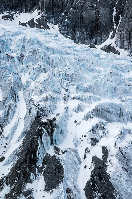 130401-9159 <i>Yulong (Jade Dragon) Snow Mountain</i>