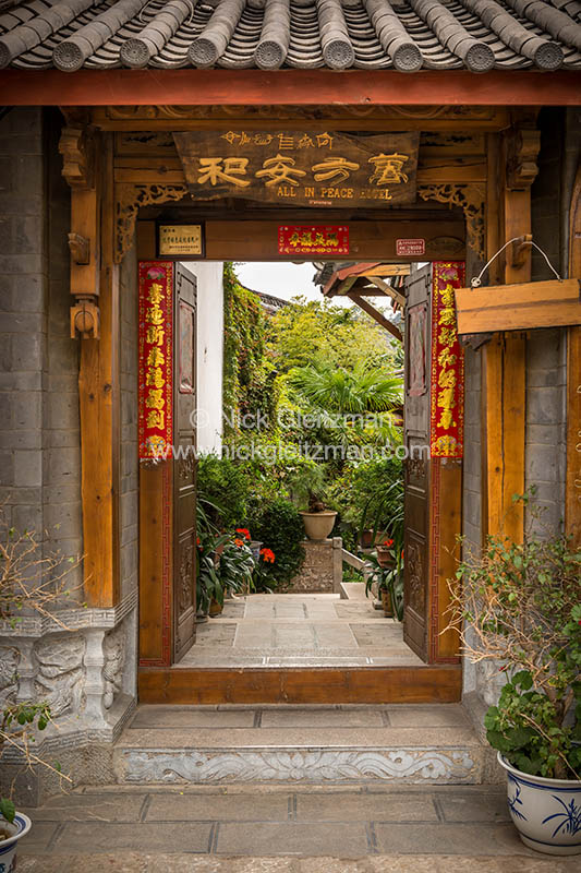 130402-9533 <i>Dayan Old Town</i>