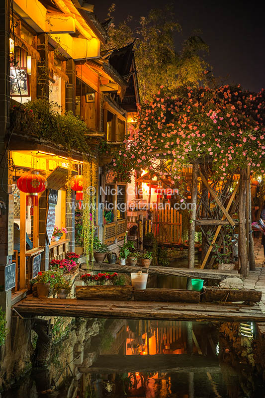 130402-9706 <i>Dayan Old Town</i>