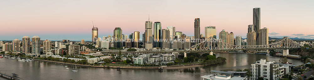 160628-1651-61 <i>Brisbane Dawn #3</i>