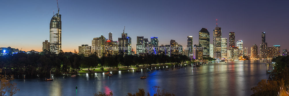 160629-1940-47 <i>Brisbane Dusk #6</i>