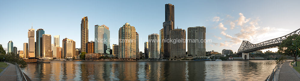 160630-2058-68 <i>Brisbane Sunrise #4</i>