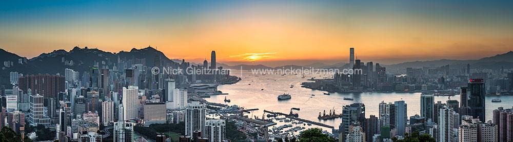 160822-2427-36 <i>Victoria Harbour #21</i>